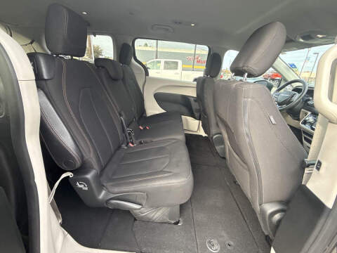 2017 Chrysler Pacifica Touring