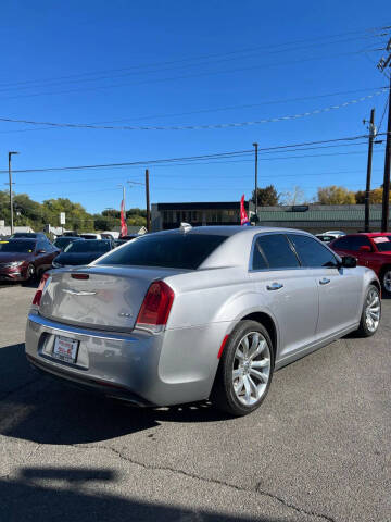 2018 Chrysler 300 Limited
