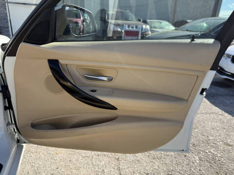 2016 BMW 3 Series 320i