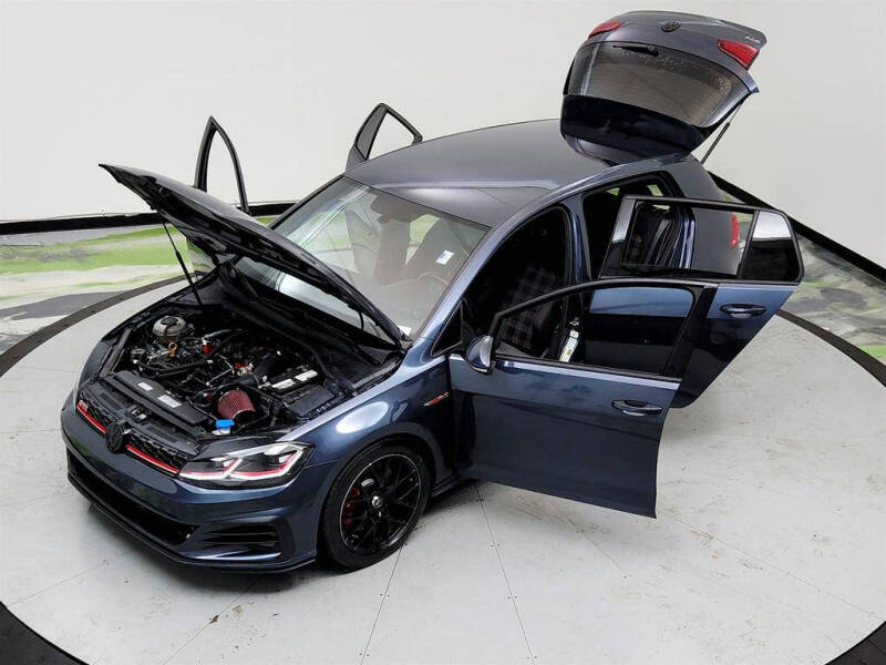 2019 Volkswagen Golf GTI SE