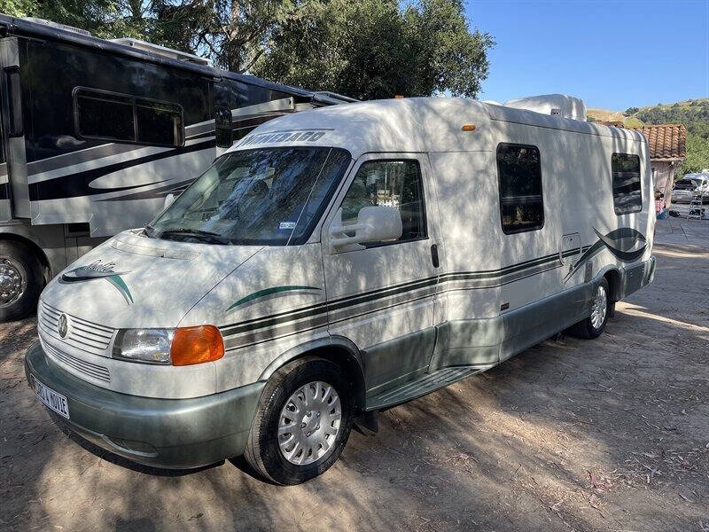 2002 Winnebago Rialta