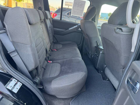 2011 Nissan Pathfinder SV