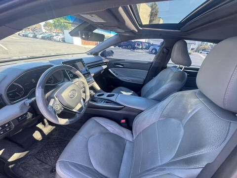 2022 Toyota Avalon Hybrid Limited