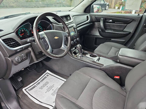 2017 Chevrolet Traverse LT