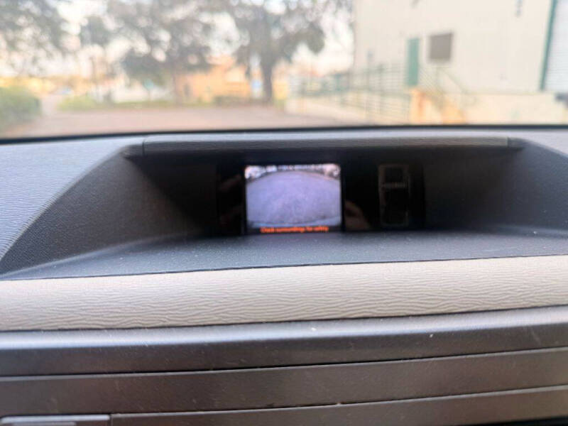 2014 Toyota Sienna LE Mobility 7-Passenger