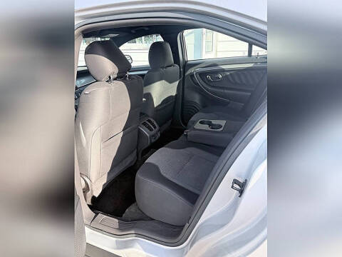 2015 Ford Taurus SEL