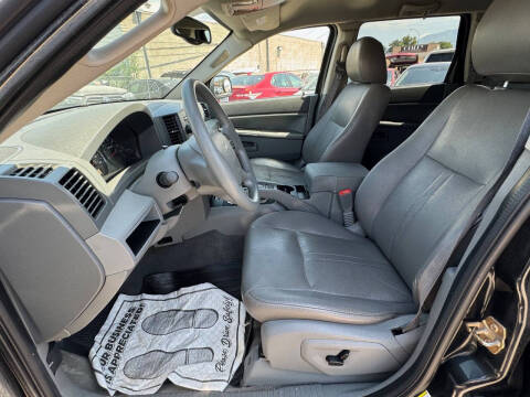 2005 Jeep Grand Cherokee Laredo