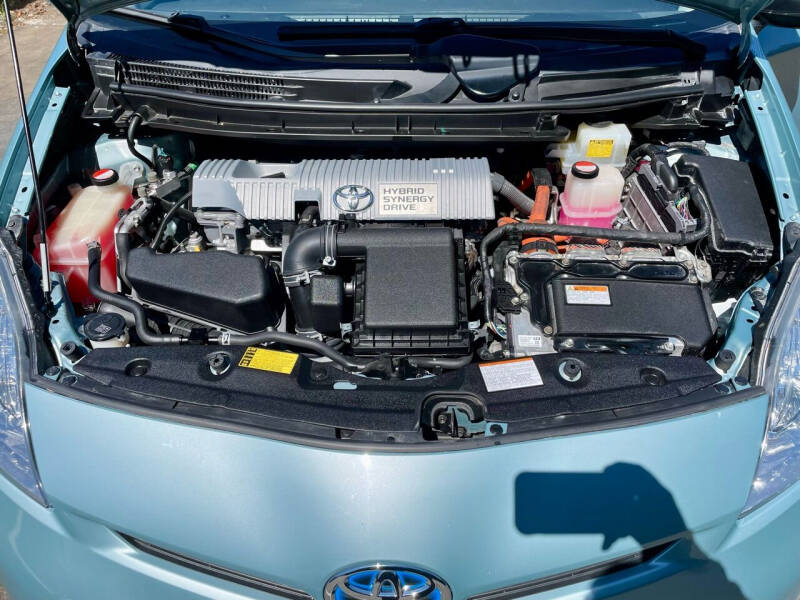 2015 Toyota Prius Two
