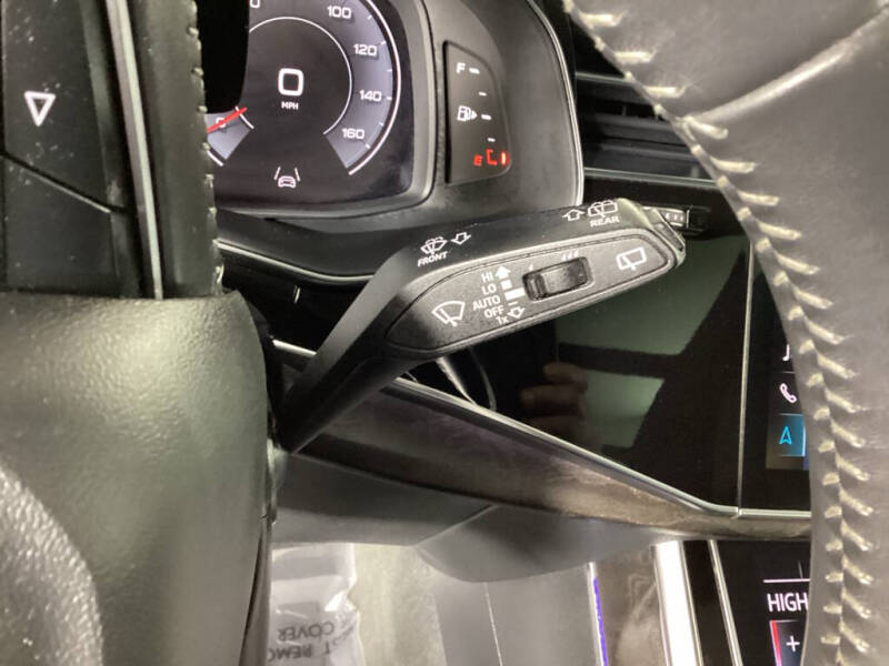 2019 Audi Q8 quattro Prestige 55 TFSI