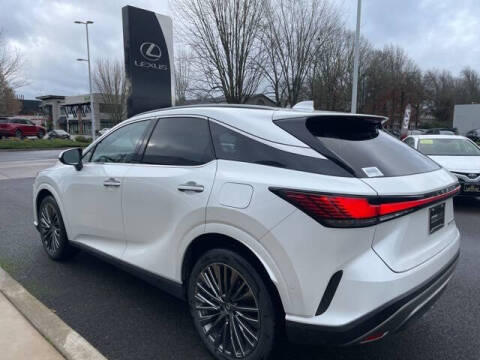 2025 Lexus RX 450h+ Luxury