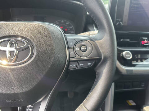 2023 Toyota Corolla Cross LE