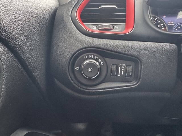 2023 Jeep Renegade Trailhawk