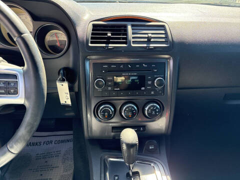 2014 Dodge Challenger SXT