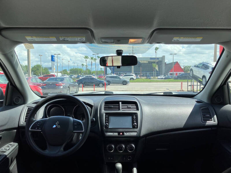 2020 Mitsubishi Outlander Sport ES