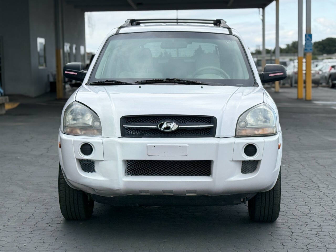 White 2005 Hyundai TUCSON GL GL 4dr SUV 2