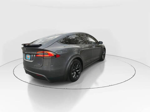 2022 Tesla Model X Plaid