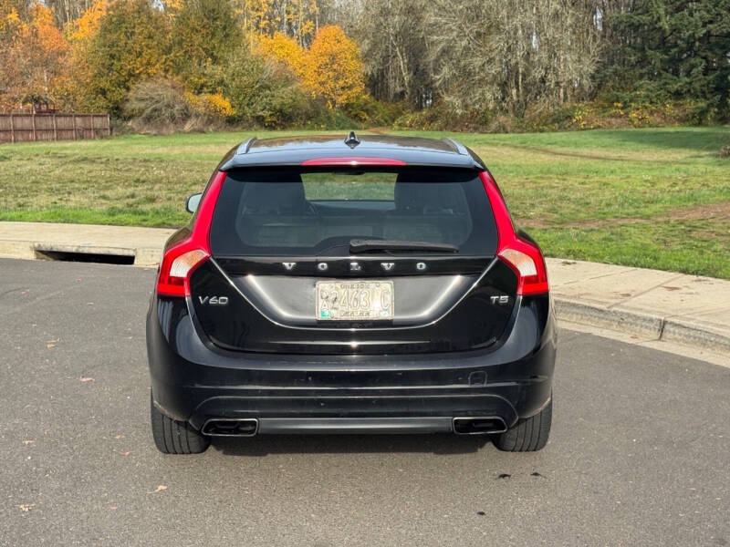 2016 Volvo V60 T5 Drive-E Premier