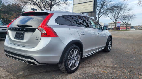 2016 Volvo V60 Cross Country T5