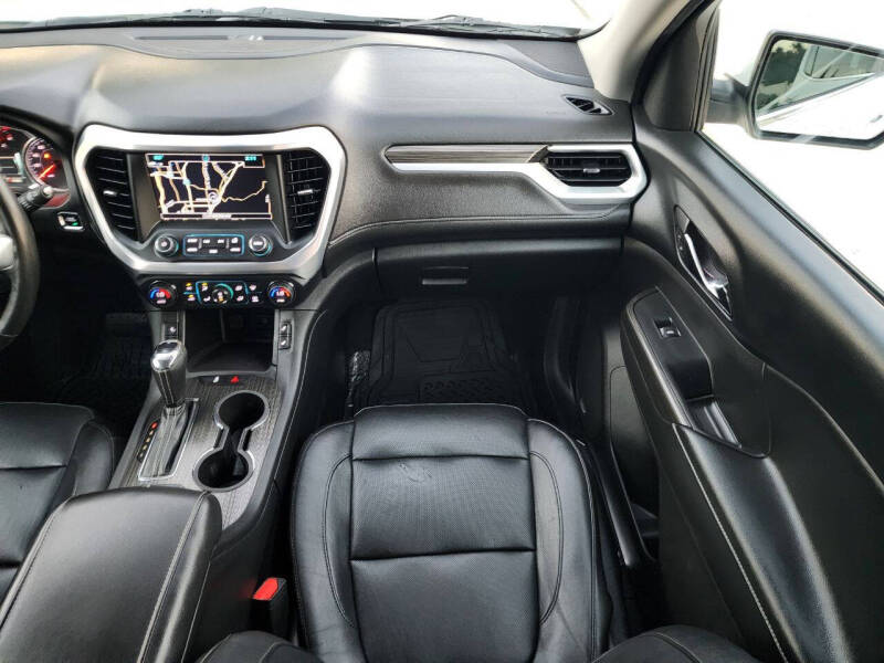 2017 GMC Acadia SLT-1