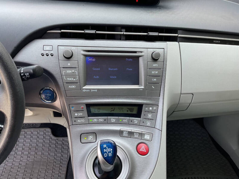 2015 Toyota Prius Three