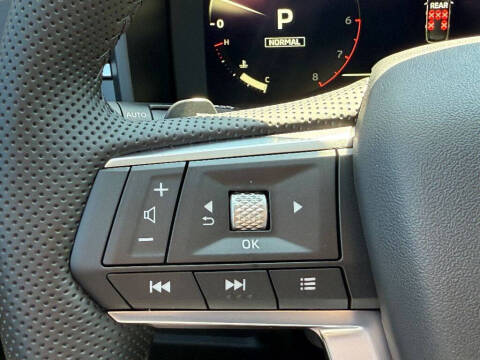 2025 Mitsubishi Outlander ES