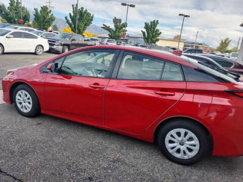 2019 Toyota Prius LE