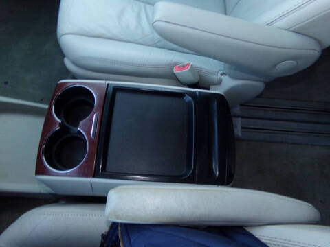 2011 Toyota Sienna XLE 7-Passenger Auto Access Seat