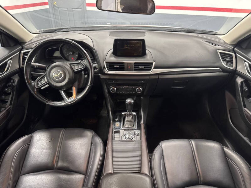 2017 Mazda MAZDA3 Touring