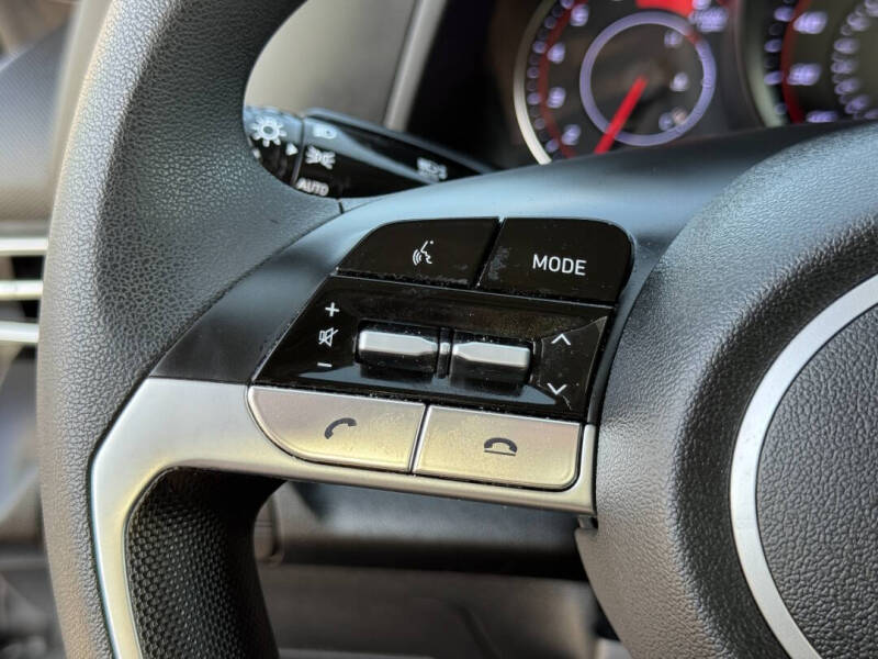 2022 Hyundai Elantra SE