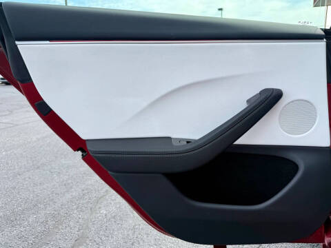 2025 Tesla Model 3 Long Range