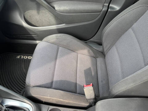 2014 Volkswagen Golf 2.5L PZEV