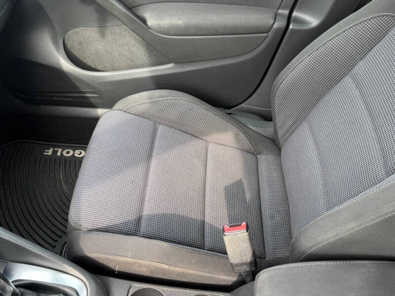 2014 Volkswagen Golf 2.5L PZEV