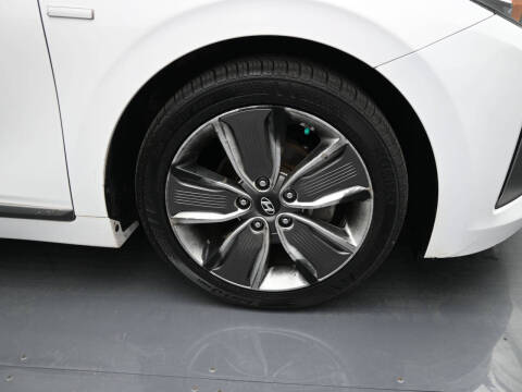 2017 Hyundai Ioniq Hybrid Limited