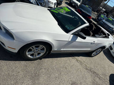 2012 Ford Mustang V6