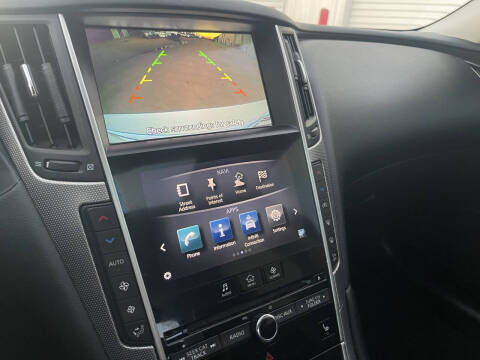 2015 Infiniti Q50 Premium