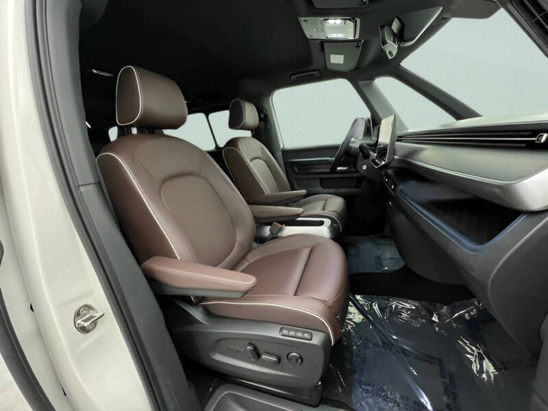 2025 Volkswagen ID. Buzz Pro S