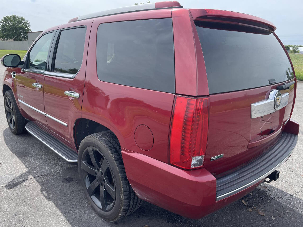 2012 Cadillac Escalade for sale at Twin Cities Auctions in Elk River, MN