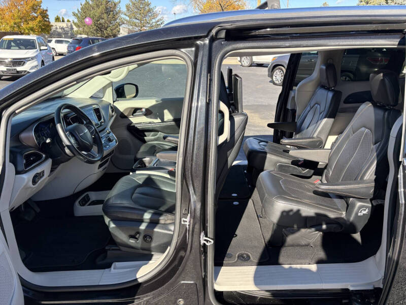 2017 Chrysler Pacifica Limited