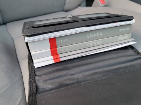 2015 Toyota Sienna XLE 8-Passenger