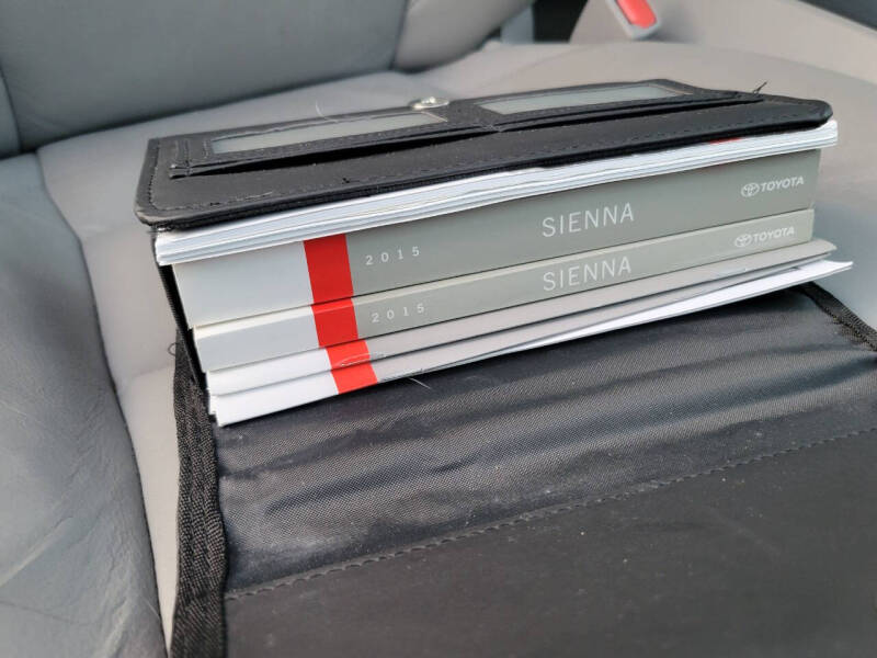 2015 Toyota Sienna XLE 8-Passenger