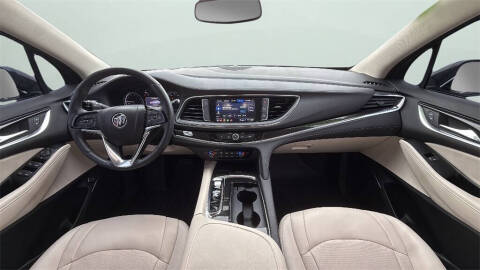 2022 Buick Enclave Essence