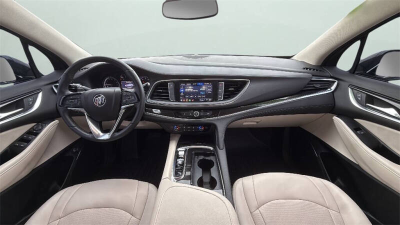2022 Buick Enclave Essence