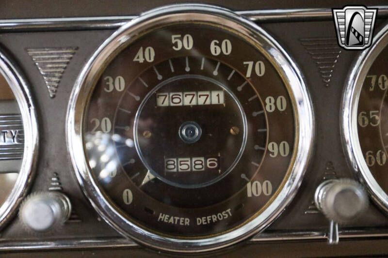 1938 Packard Super Eight