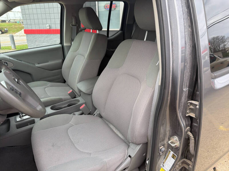 2019 Nissan Frontier SV