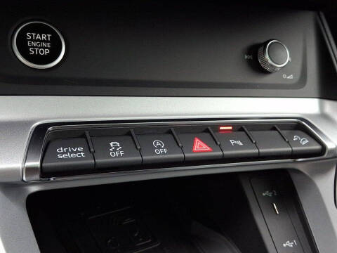 2025 Audi Q3 quattro S line Prem Plus 45 TFSI