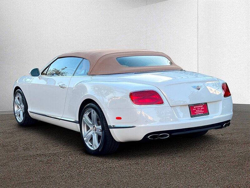 2015 Bentley Continental GT Base photo 9