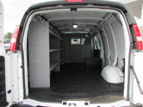 2022 Chevrolet Express 2500