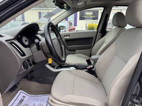 2011 Ford Focus Sport SES