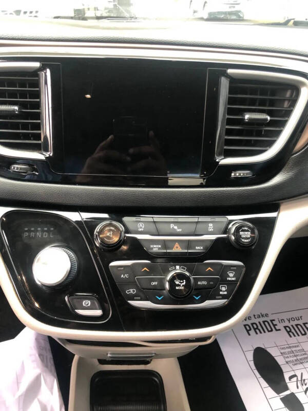 2017 Chrysler Pacifica