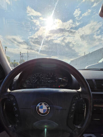 2005 BMW 3 Series 325i